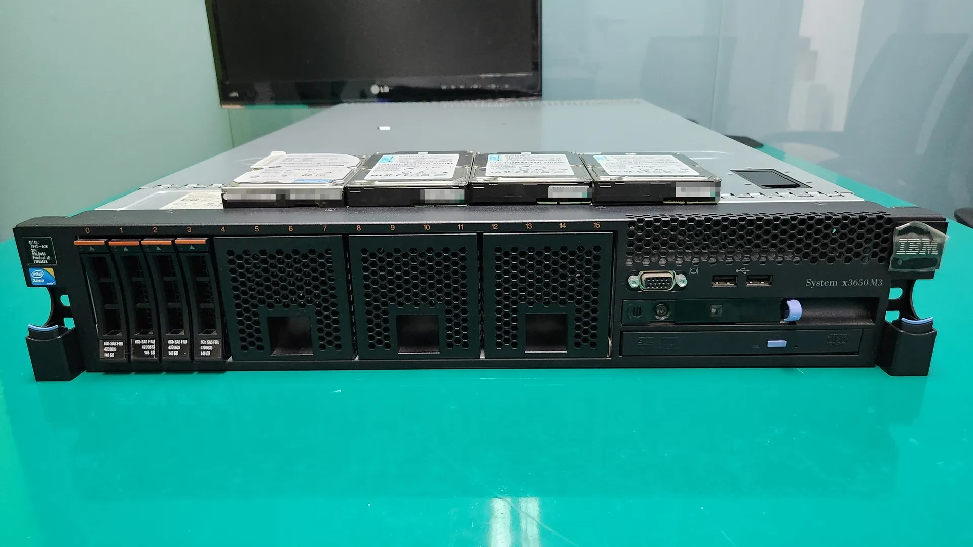 IBM System x3650 M3 RAID 복구